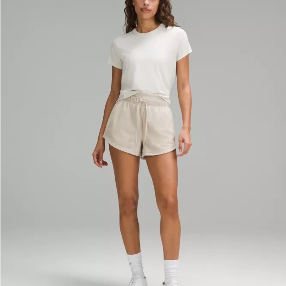 Lululemon Inner Glow High-Rise Short 3”